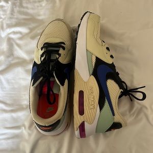 Nike Air Max Wmns 9.5